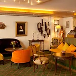Kreuz & Post Hotel 4*
