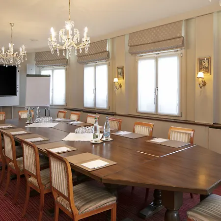 Kreuz & Post Hotel 4*