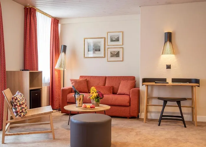 Otel Kreuz & Post 4*