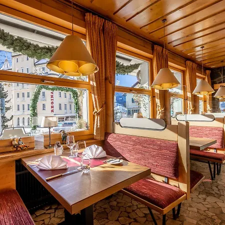 Kreuz & Post Hotel 4*