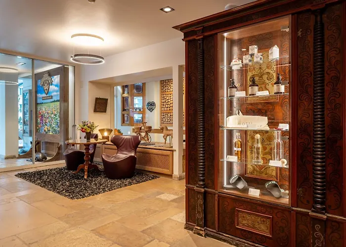 فندق Kreuz & Post 4*